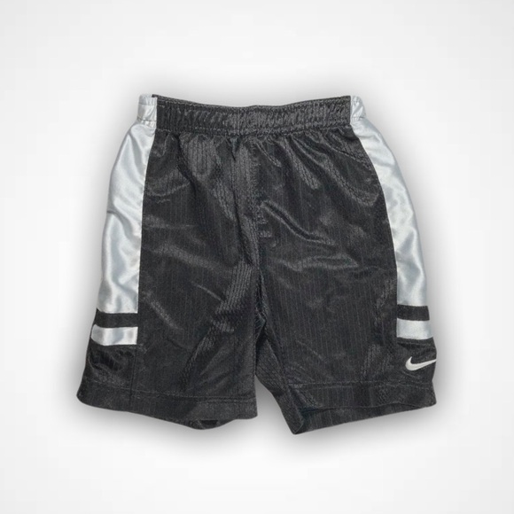 Nike Black  And White Basketball Shorts - Picture 1 of 4